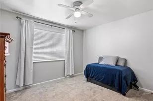 12190 Mission, Oak Hills, CA 92344 - Photo 19