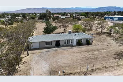 9047 10th, Hesperia, CA 92345 - Photo 3