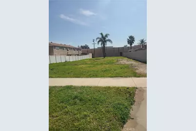 572 West, Upland, CA 91786 - Photo 5