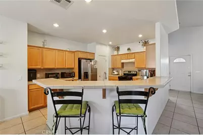16657 Country Ranch Court, Victorville, CA 92395 - Photo 11