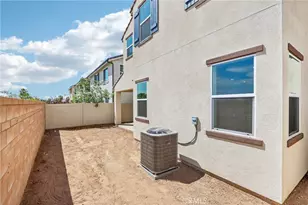 29269 Crescent Wy, Highland, CA 92346 - Photo 35
