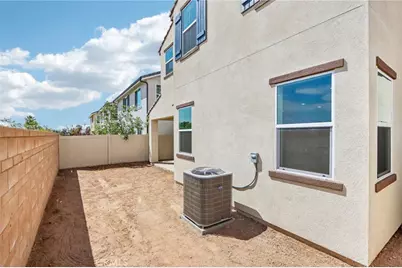 29269 Crescent Way, Highland, CA 92346 - Photo 7