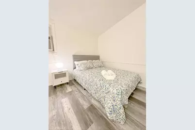 8845 Mentone, Riverside, CA 92503 - Photo 11