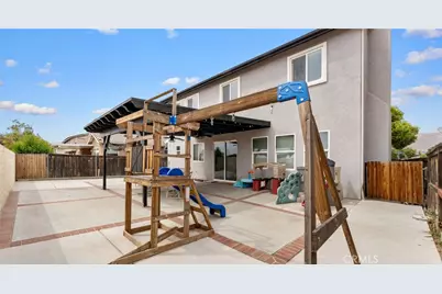 22071 Goldenchain, Moreno Valley, CA 92553 - Photo 29