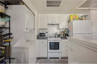 3709 Country Oaks Loop #E, Ontario, CA 91761 - Photo 9