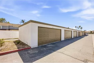 3709 Country Oaks Loop #E, Ontario, CA 91761 - Photo 17