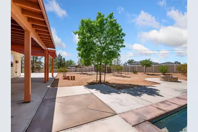 19224 Roanoke, Apple Valley, CA 92307 - Photo 53