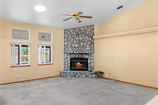 19224 Roanoke, Apple Valley, CA 92307 - Photo 5