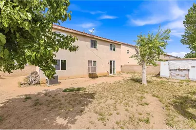2822 Emerald, Lancaster, CA 93535 - Photo 27