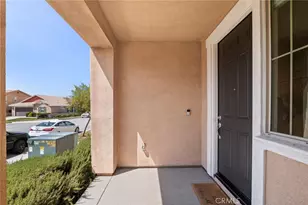 5338 Matera Ln, Fontana, CA 92336 - Photo 5