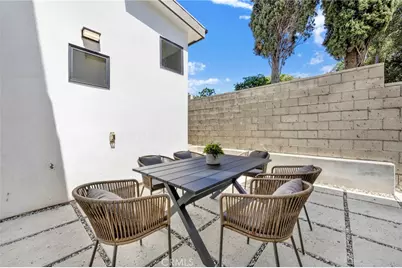 325 W Grandview Avenue, Sierra Madre, CA 91024 - Photo 23