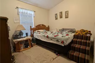 2000 Breezeway Dr, Bakersfield, CA 93306 - Photo 9