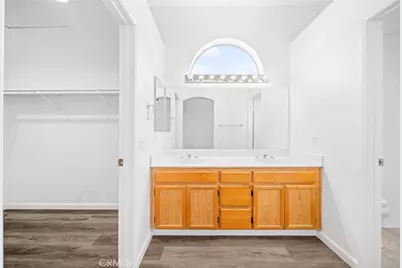 3895 Paris, Hemet, CA 92545 - Photo 25