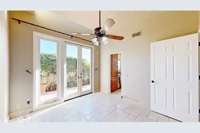 1624 Caminito Solidago, La Jolla, CA 92037 - Photo 13