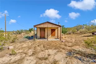 10393 Mockingbird Ave, Apple Valley, CA 92308 - Photo 7