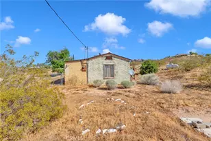 10393 Mockingbird Ave, Apple Valley, CA 92308 - Photo 9