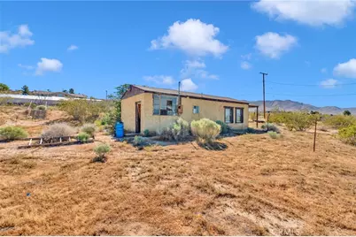 10393 Mockingbird Avenue, Apple Valley, CA 92308 - Photo 3