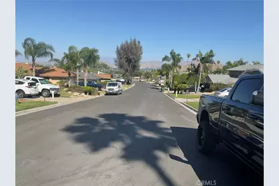 6544 Via Florencia, Jurupa Valley, CA 92509 - Photo 9