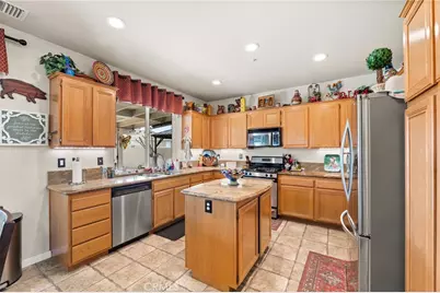 15003 Elkhorn Drive, Fontana, CA 92336 - Photo 15