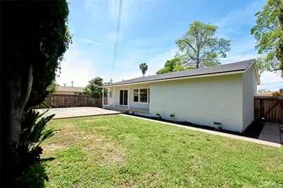1823 Greenwood, Santa Ana, CA 92705 - Photo 27