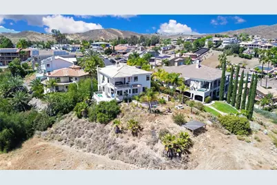 29258 Stampede, Canyon Lake, CA 92587 - Photo 59