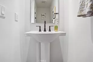 107 Starbright, Irvine, CA 92618 - Photo 39