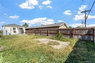 10830 Kalmia, Los Angeles, CA 90059 - Photo 17