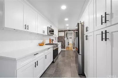 726 E Sierra Madre Avenue, Glendora, CA 91741 - Photo 17