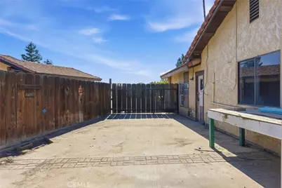 8801 Sorrel, Bakersfield, CA 93307 - Photo 27