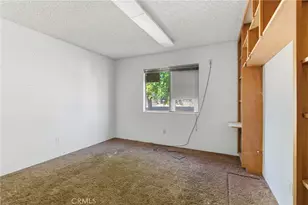 8801 Sorrel, Bakersfield, CA 93307 - Photo 17