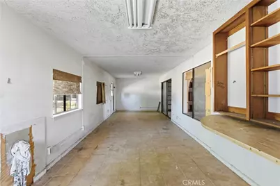 8801 Sorrel, Bakersfield, CA 93307 - Photo 15