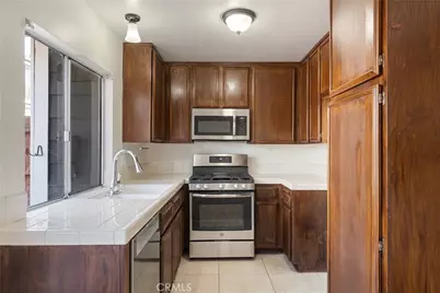 824 N Pasadena #6, Azusa, CA 91702 - Photo 7