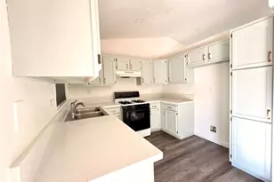 9356 Nolina, Hesperia, CA 92344 - Photo 11