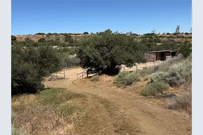 7084 Aster, Oak Hills, CA 92344 - Photo 29