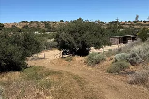 7084 Aster, Oak Hills, CA 92344 - Photo 29