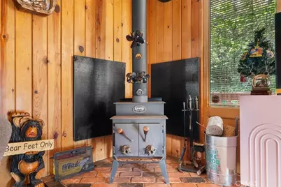 697 Mormon Springs, Crestline, CA 92325 - Photo 7