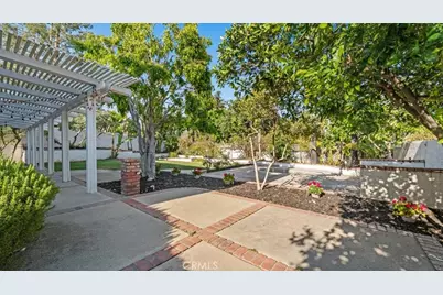 2074 N Albright Avenue, Upland, CA 91784 - Photo 41