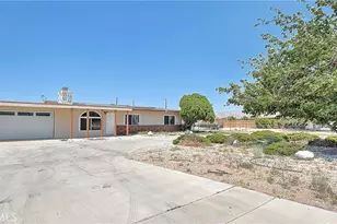 20916 Thunderbird, Apple Valley, CA 92307 - Photo 13