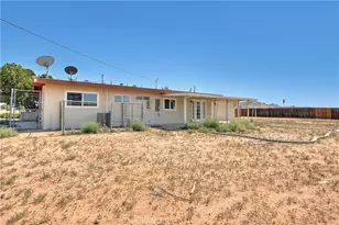 20916 Thunderbird, Apple Valley, CA 92307 - Photo 31