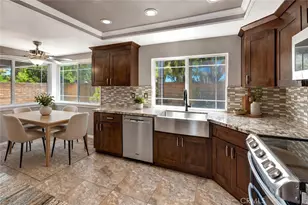 25452 Esrose Ct, Lake Forest, CA 92630 - Photo 7