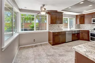 25452 Esrose Ct, Lake Forest, CA 92630 - Photo 9