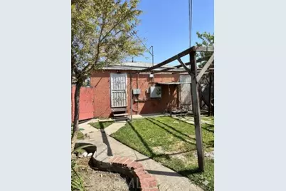 802 E 111th, Los Angeles, CA 90059 - Photo 9