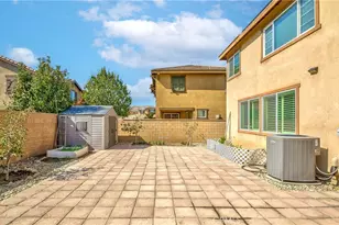15581 Curry, Fontana, CA 92336 - Photo 33