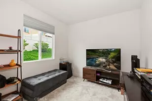 360 Elizabeth Ct, Rialto, CA 92377 - Photo 17