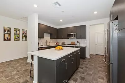 360 Elizabeth Court, Rialto, CA 92377 - Photo 7