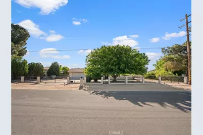 8932 Hickory, Hesperia, CA 92345 - Photo 5