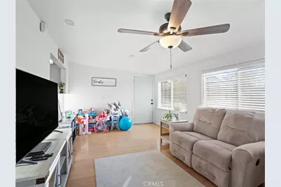 8932 Hickory, Hesperia, CA 92345 - Photo 17