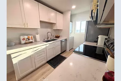 555 S La Veta Park #234, Orange, CA 92868 - Photo 11