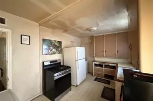 1324 W 101st, Los Angeles, CA 90044 - Photo 7