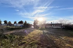 13958 Sage, Oak Hills, CA 92344 - Photo 3